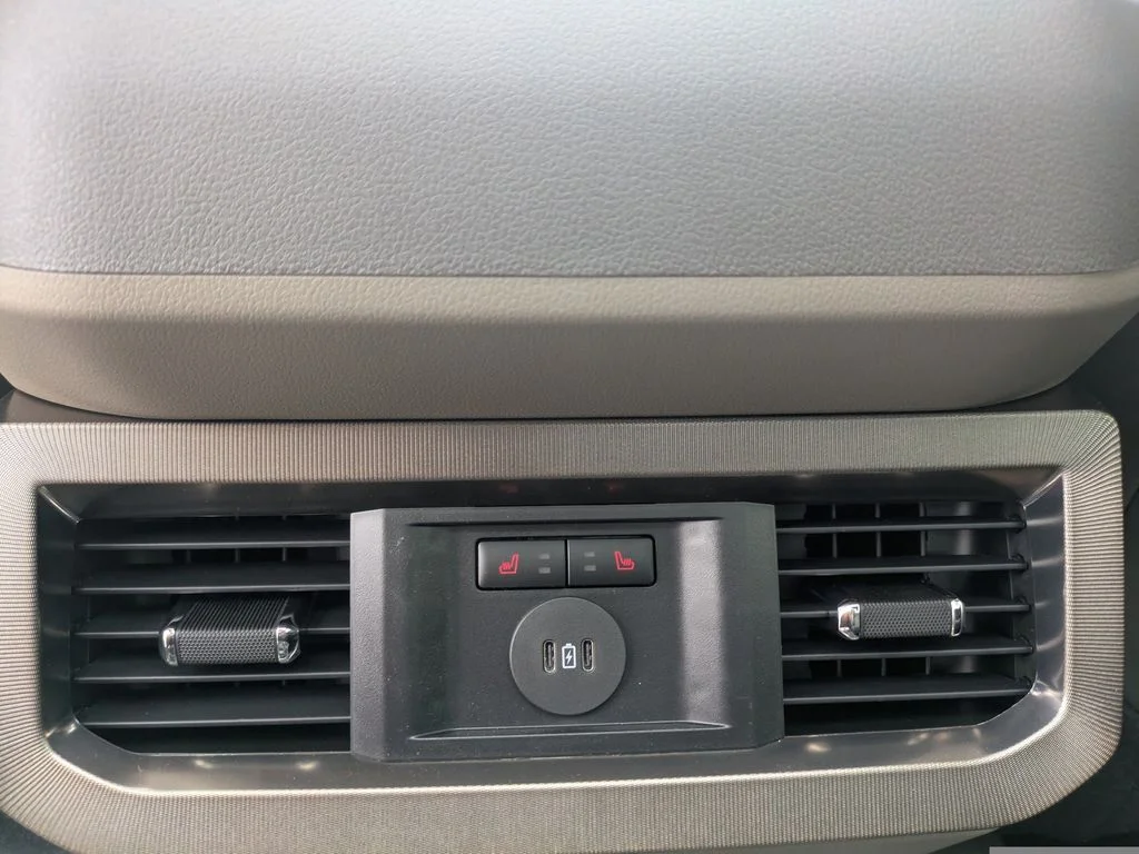New 2026 Carbonized Gray Metallic Ford Platinum image 14