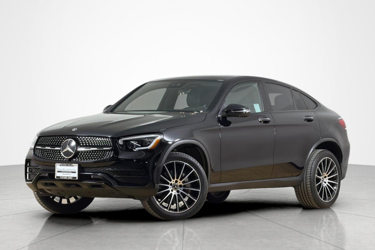 Certified Used 2022 Black Mercedes-Benz GLC 300 image 1