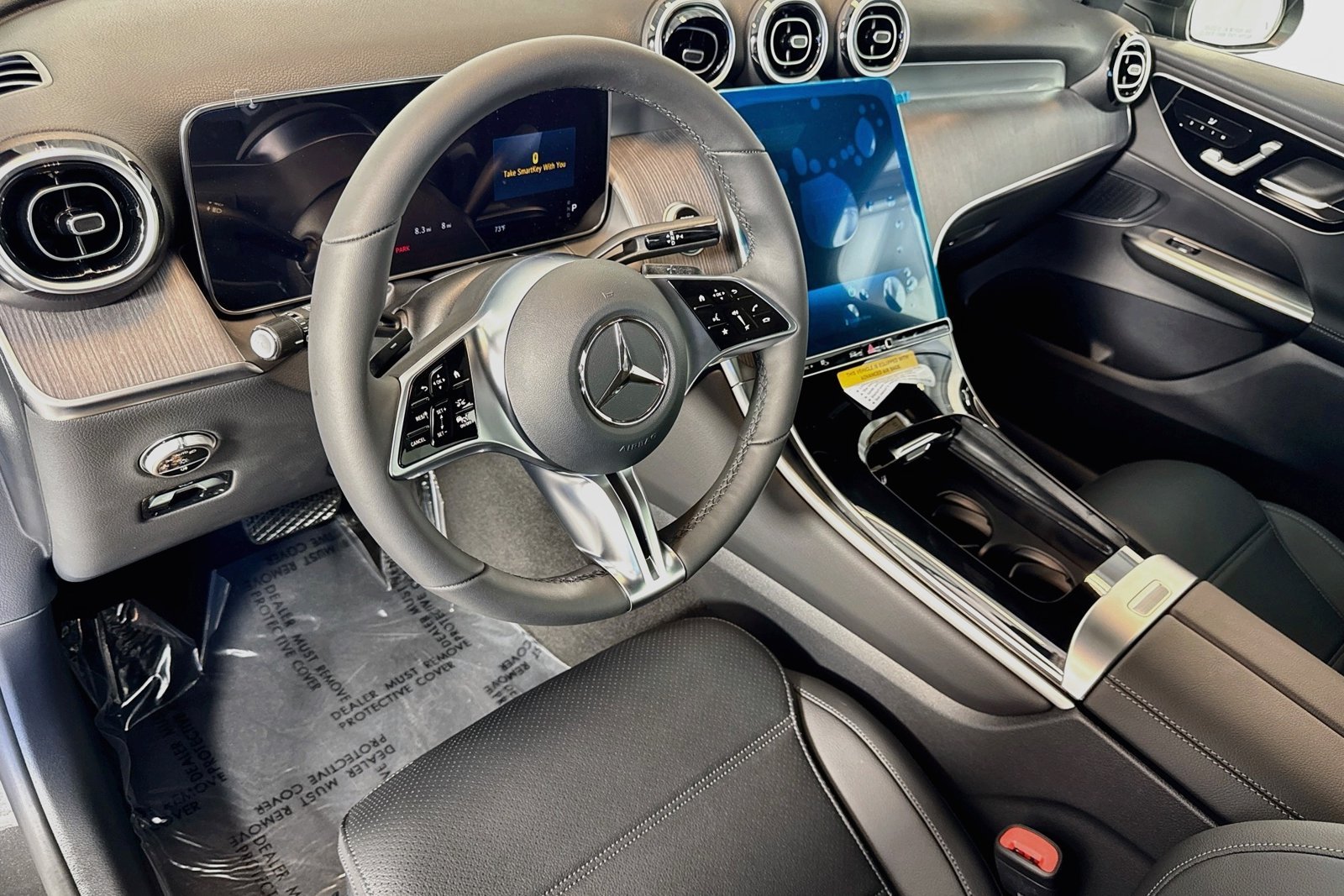 New 2027 Graphite Grey Metallic Mercedes-Benz GLC 300 image 9