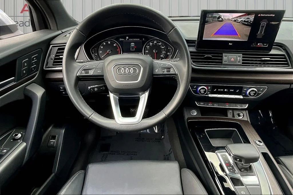 Used 2023 Silver Audi 45 S line Premium image 8