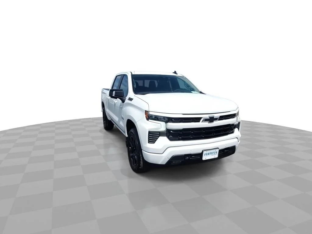 New 2026 Summit White Chevrolet RST image 2