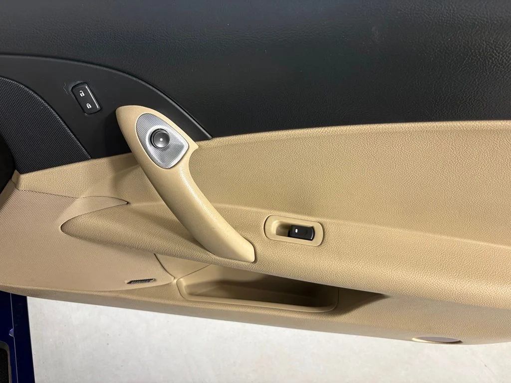 Used 2007 Blue Chevrolet Base image 15