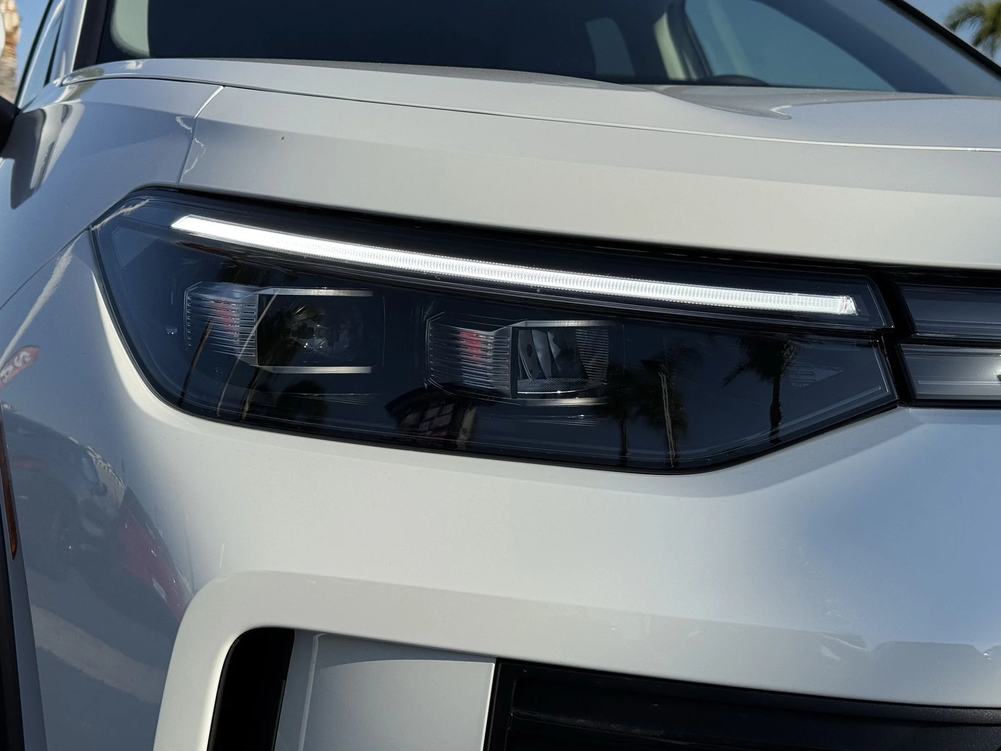 New 2026 Pure White Volkswagen SE image 12