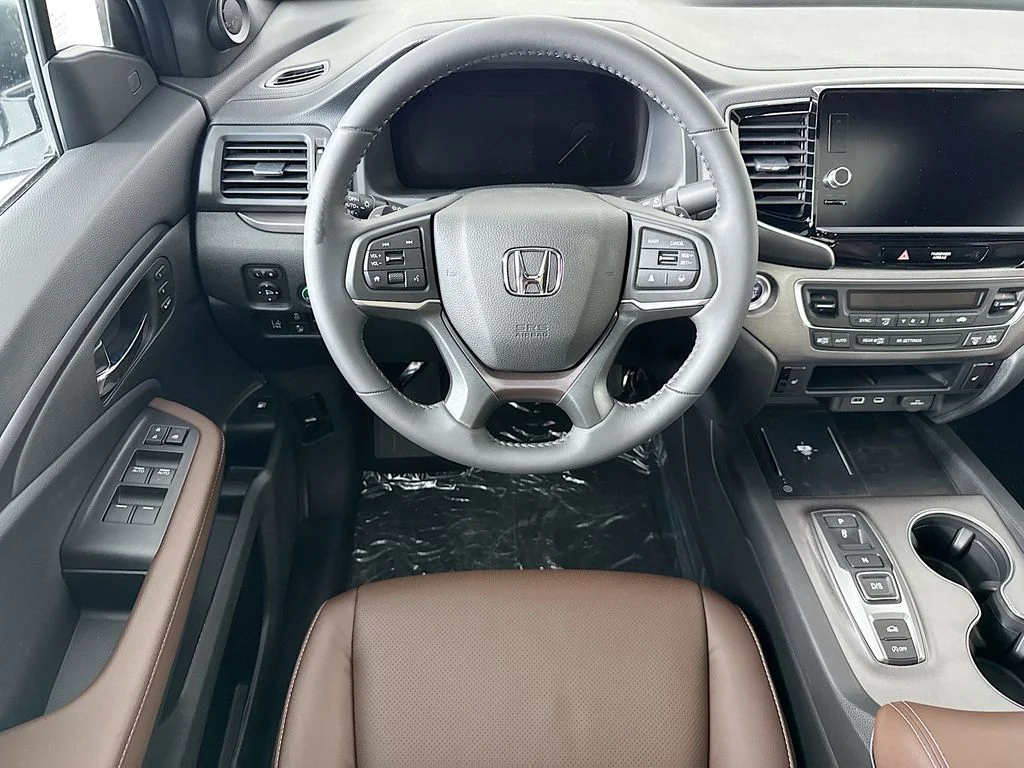 New 2026 White Honda RTL image 10