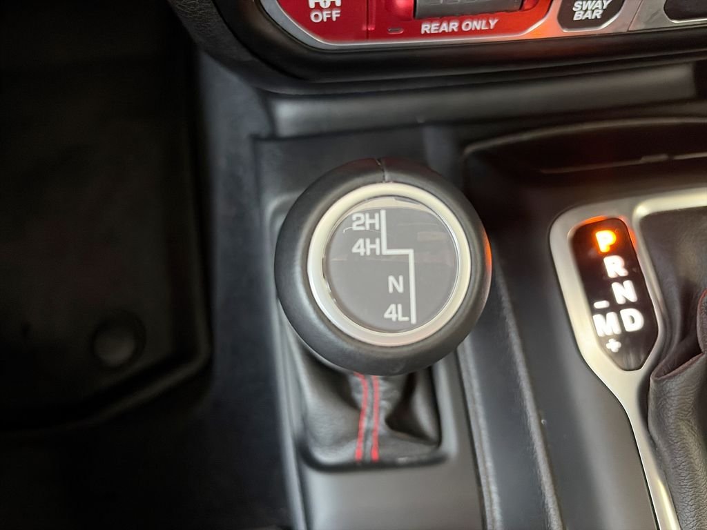 Used 2021 Gray Jeep Rubicon image 25