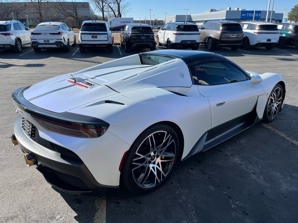 2023 MASERATI MC20 - Image 2