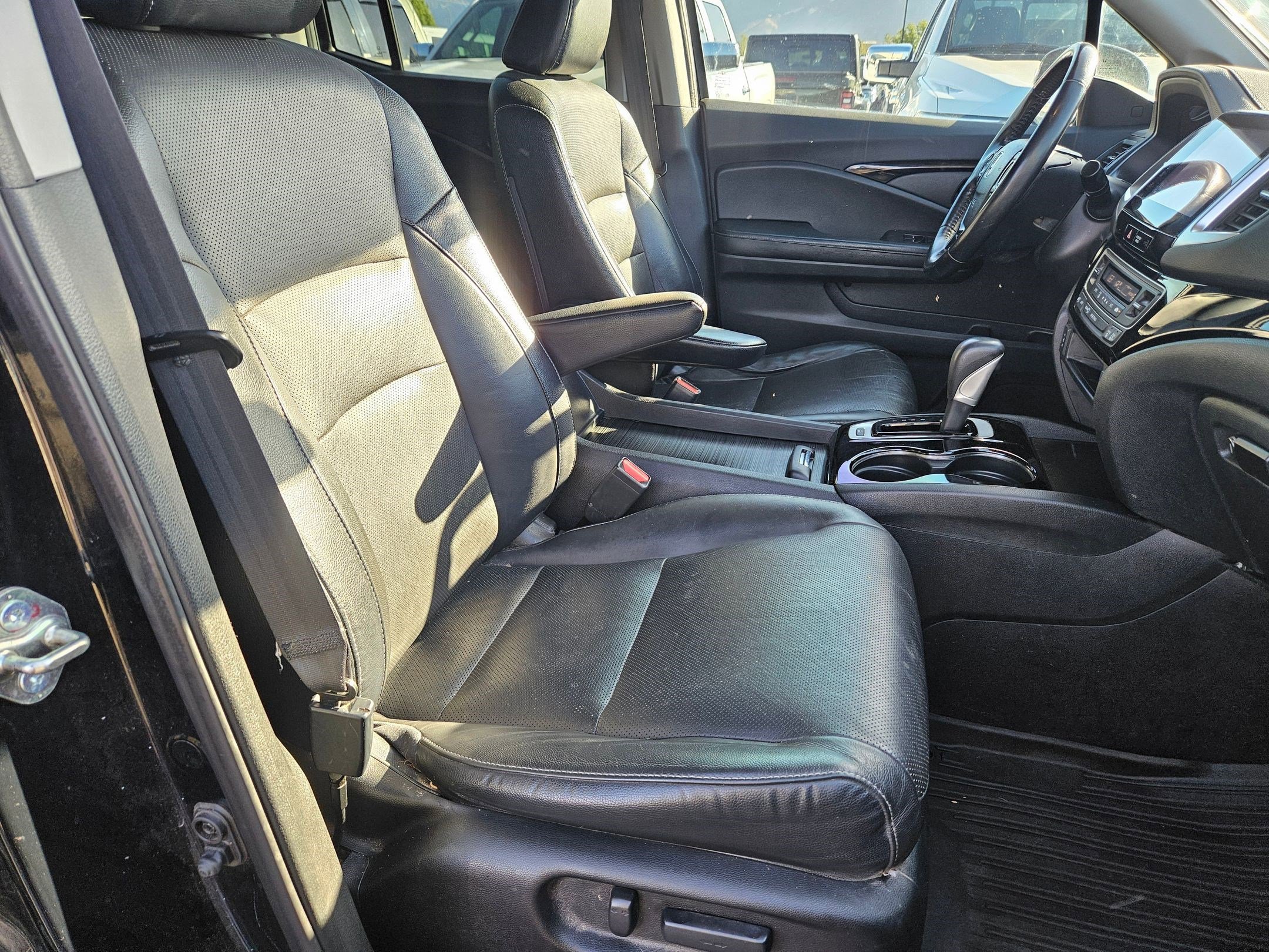 Used 2017 Gray Honda RTL-E image 32