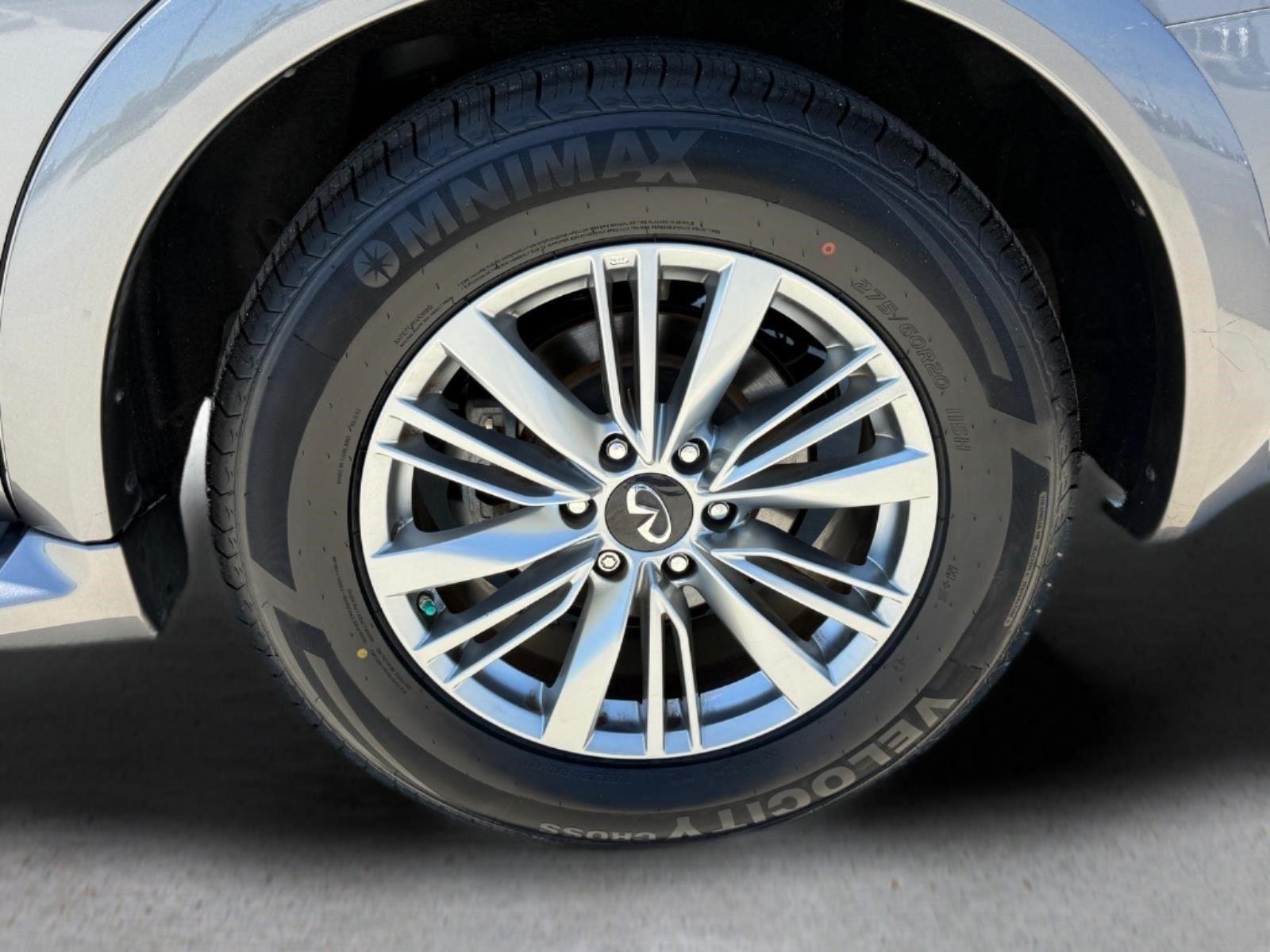 Used 2019 Graphite Shadow INFINITI LUXE image 14