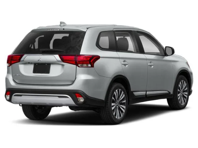Used 2020  Mitsubishi  image 2