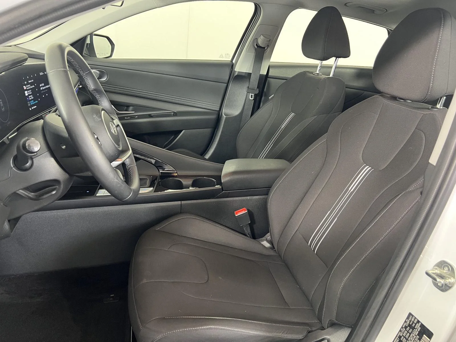 Used 2024 Serenity White Hyundai SEL image 7