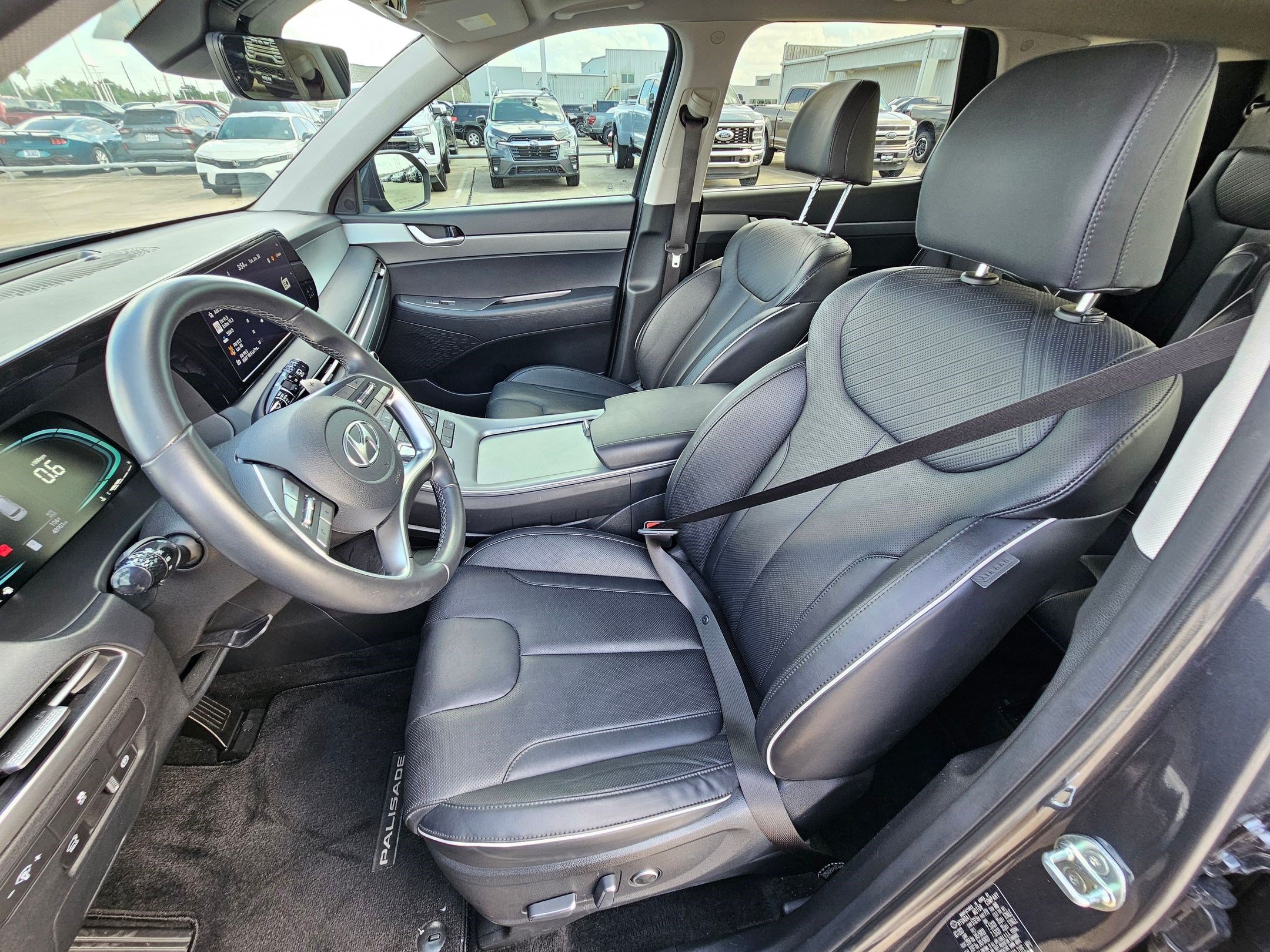 Used 2024 Steel / Graphite Hyundai XRT image 12