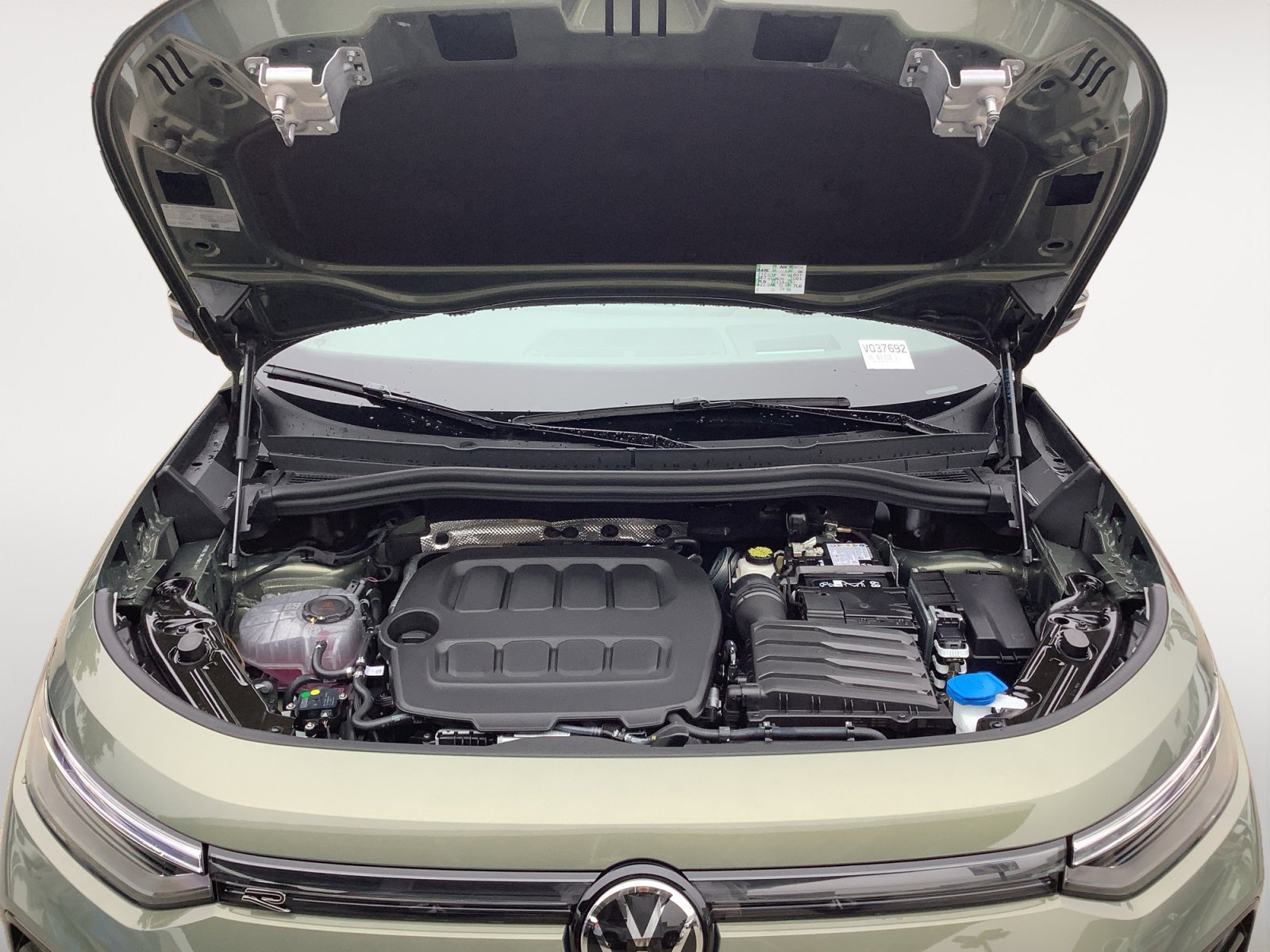 New 2026 AVOCADO GREEN Volkswagen SE R-Line Black image 12