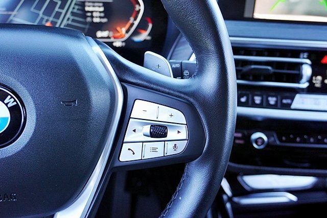 Used 2023 White BMW xDrive30i image 39