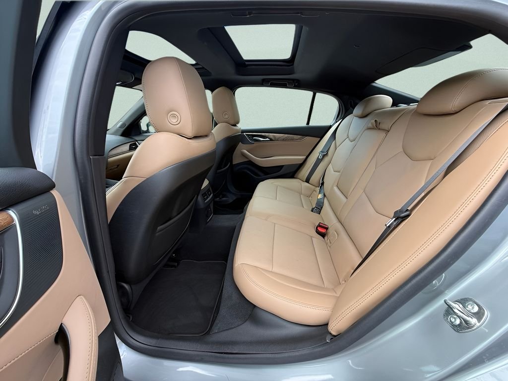 Used 2025 Silver Cadillac Premium Luxury image 23