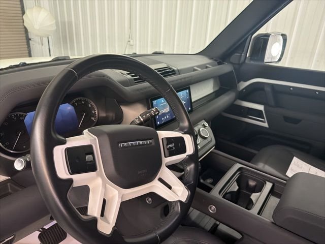 2023 Land Rover Defender S - Photo 11