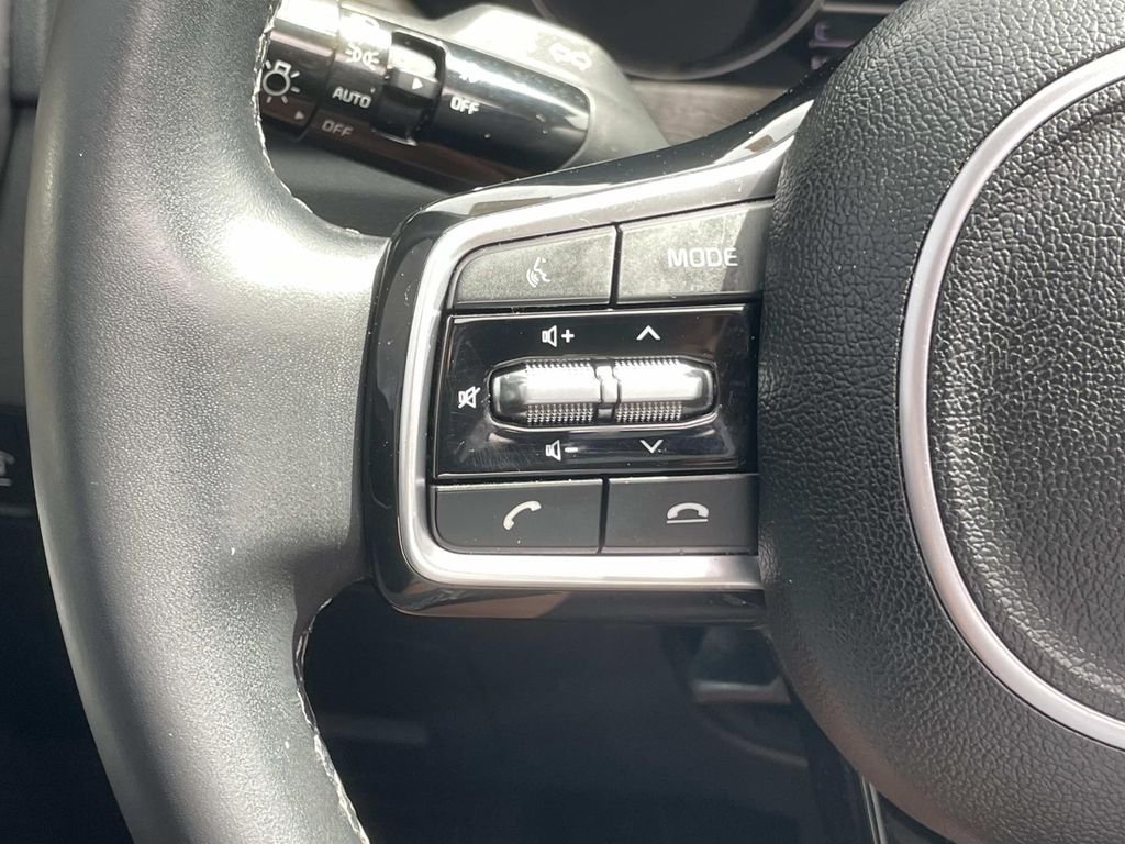 Used 2023 Black Kia EX image 21