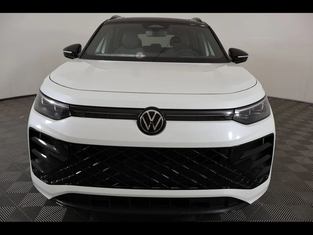 New 2026 White/off-white Volkswagen 2.0T SE R-Line Black image 8