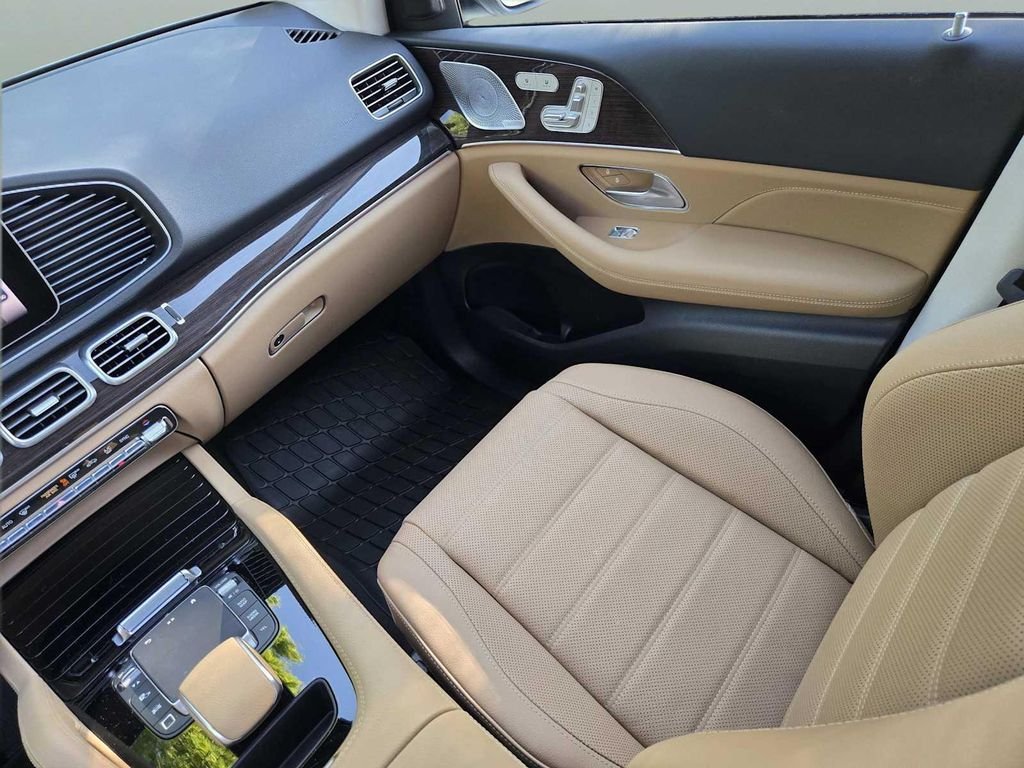 Used 2026 White Mercedes-Benz GLE 450 image 19