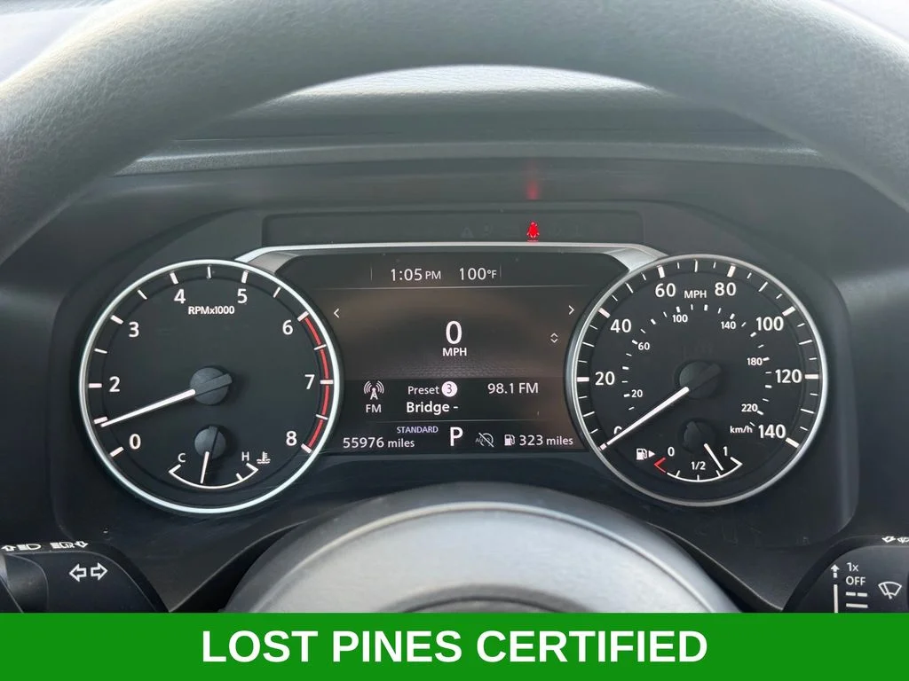 Used 2024 Gray Nissan SV image 13