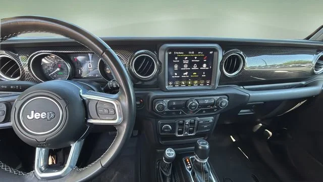 Used 2022 Black Jeep Unlimited Sahara 4x4 image 11