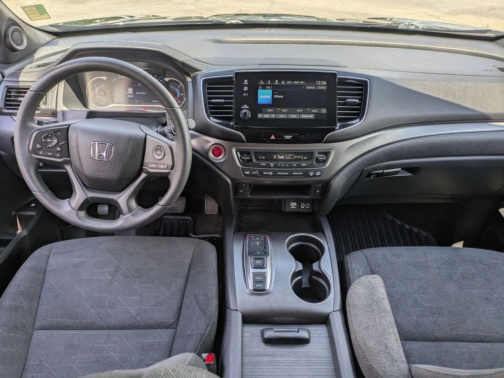 Used 2022  Honda Sport image 15