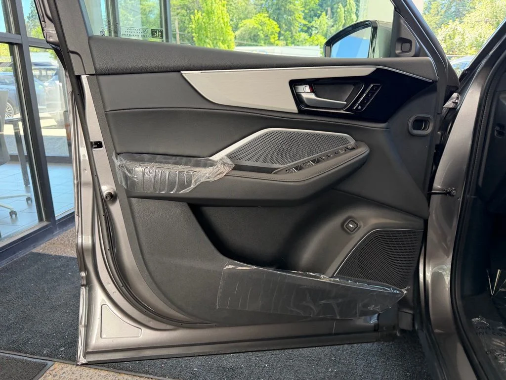 New 2026 Liquid Carbon Metallic Acura Base image 11