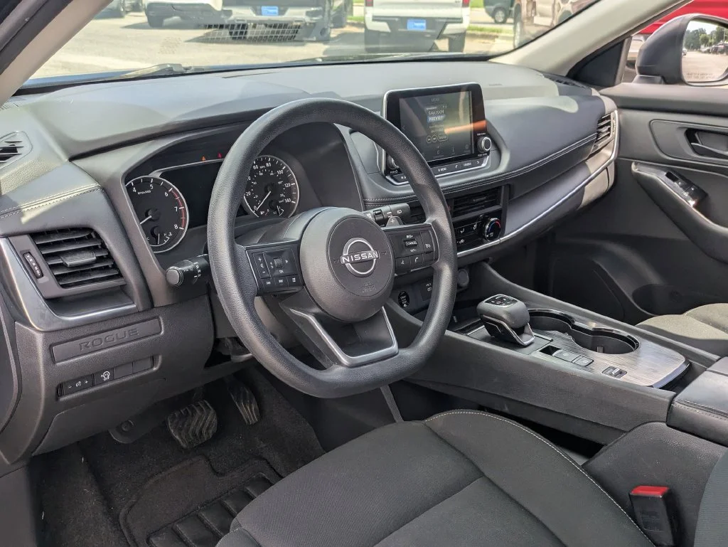 Used 2024 Black Nissan S image 33