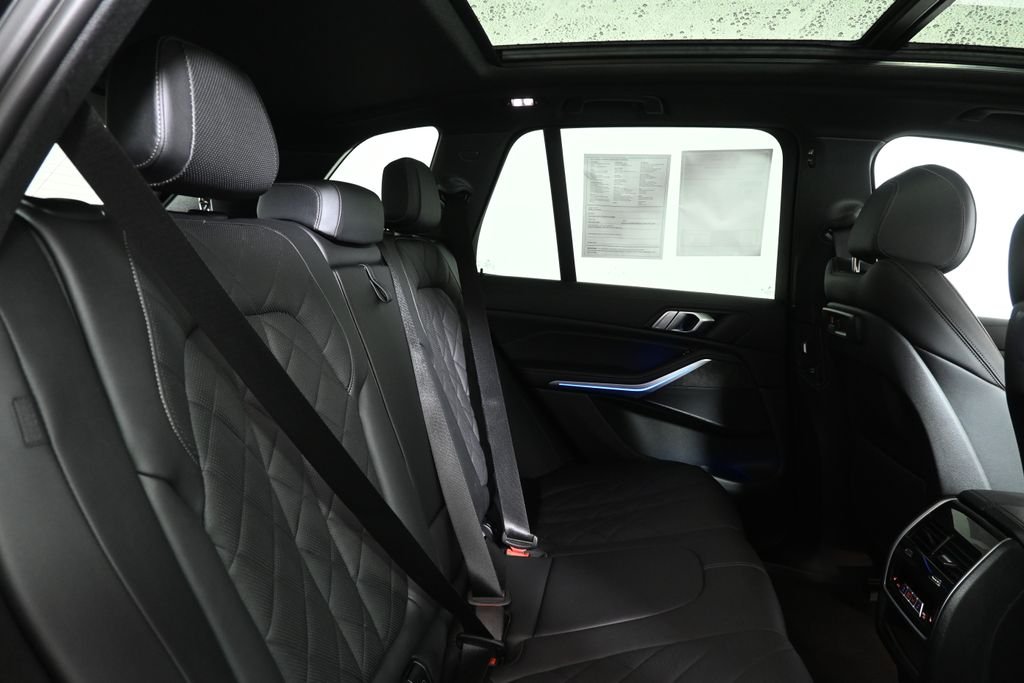 Used 2023 Black BMW xDrive40i image 35