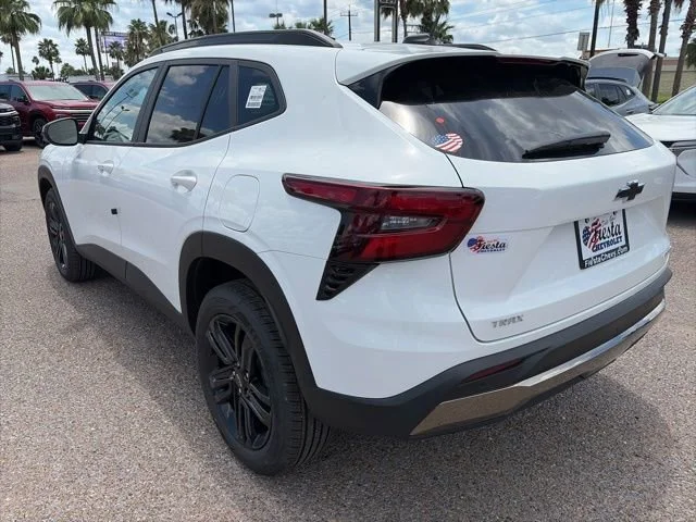 New 2026 Summit White Chevrolet ACTIV image 4