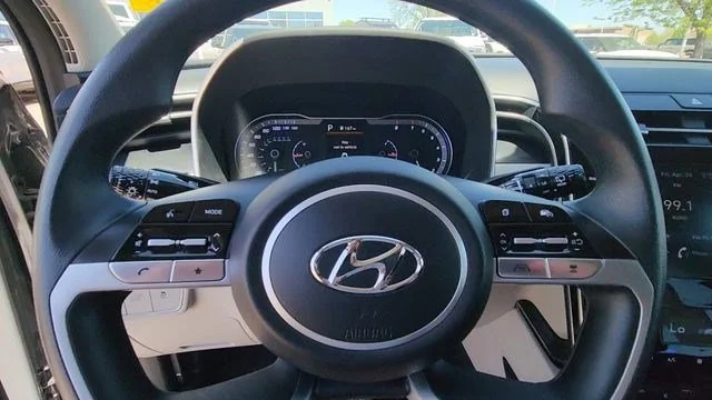 Used 2024 Hampton Gray Hyundai SEL image 33