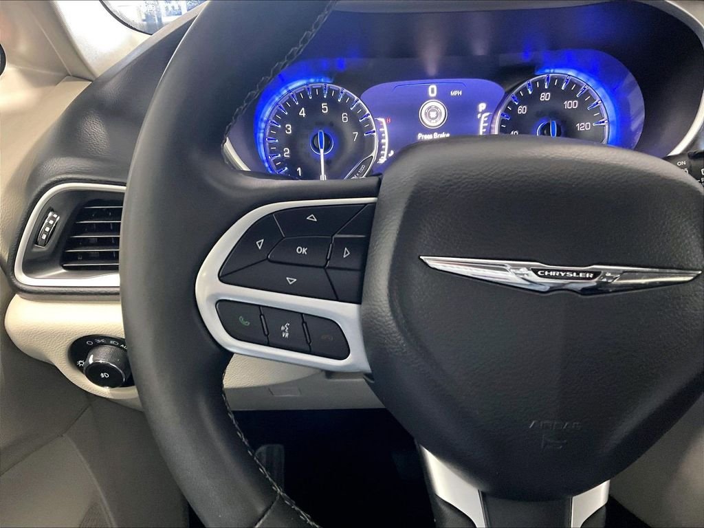 Used 2023 White Chrysler Touring L image 23