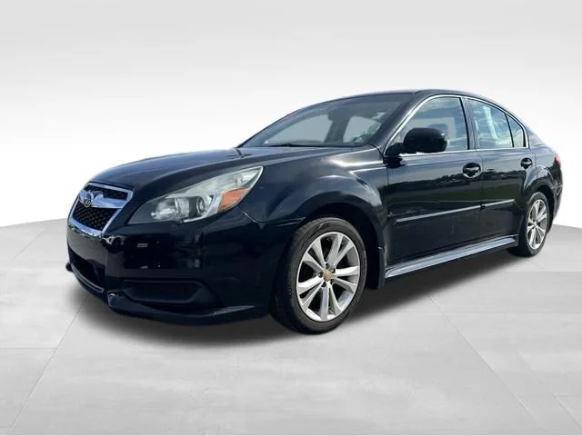 Used 2014 Crystal Black Silica Subaru 2.5i image 9