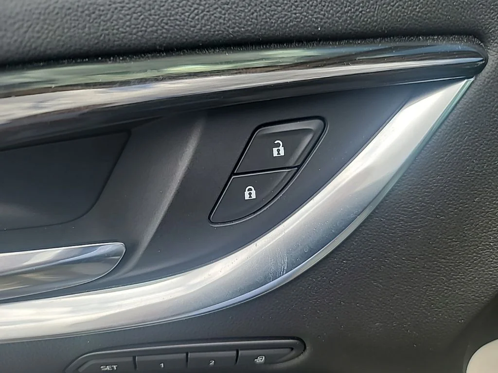 Used 2023 Blue Buick Premium Group image 11