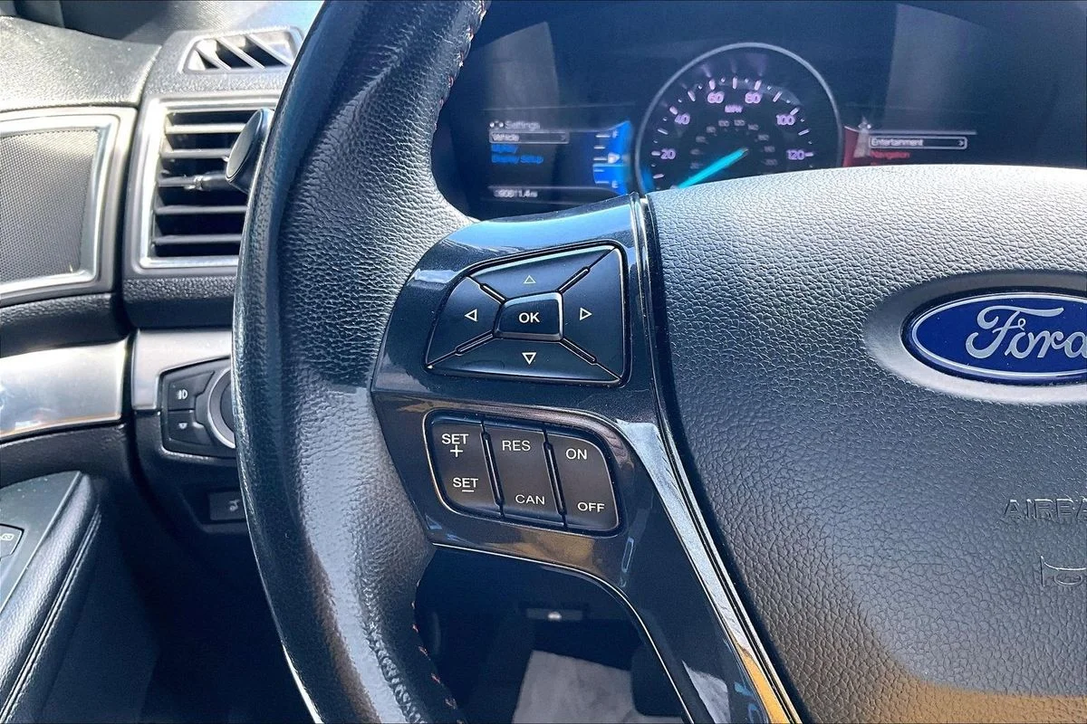 Used 2019 White Ford Sport image 11