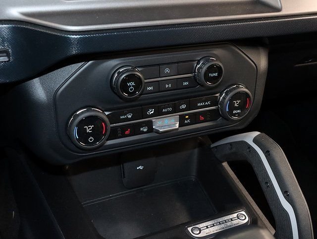 2023 Ford Bronco 4-Door Outer Banks - Photo 19