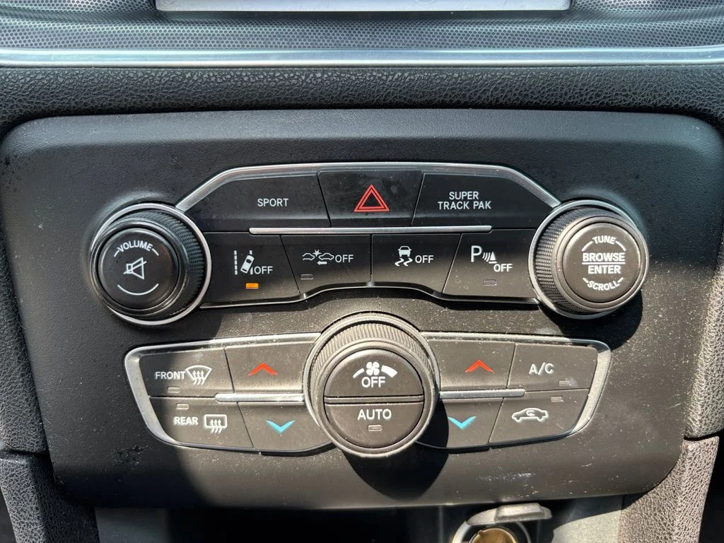 Used 2016 Silver Dodge R/T Scat Pack image 23