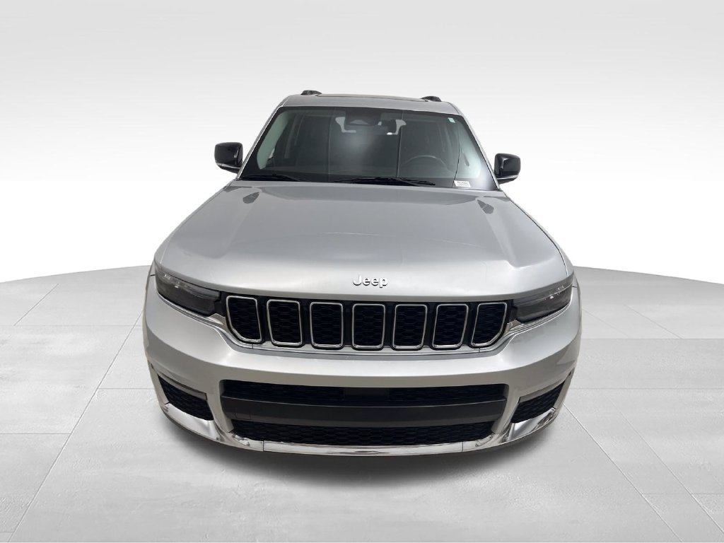 Used 2021 Silver Jeep Limited image 8