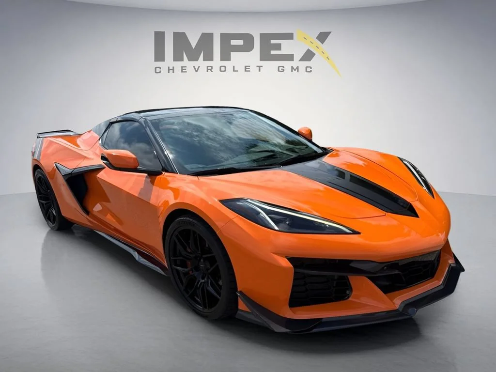 Used 2023 AMPLIFY ORANGE TINTCOAT Chevrolet 3LZ image 8