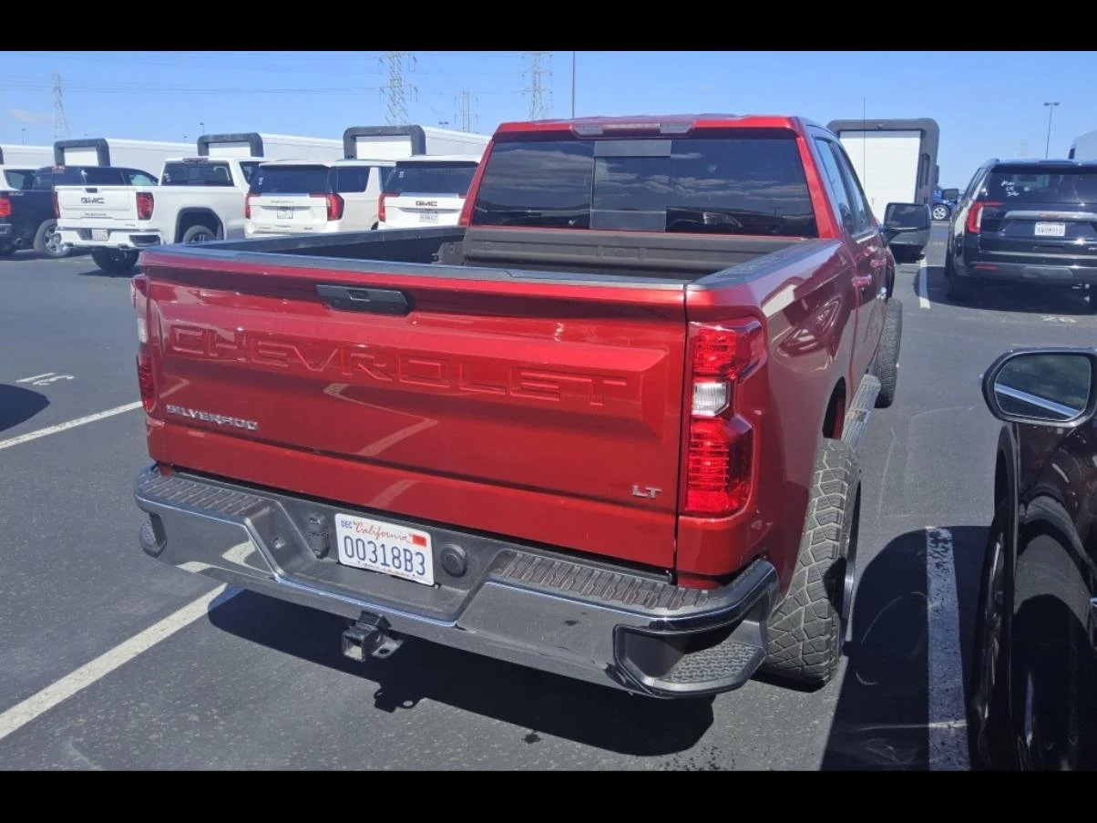 Used 2021 CHERRY RED TINTCOAT Chevrolet LT image 15