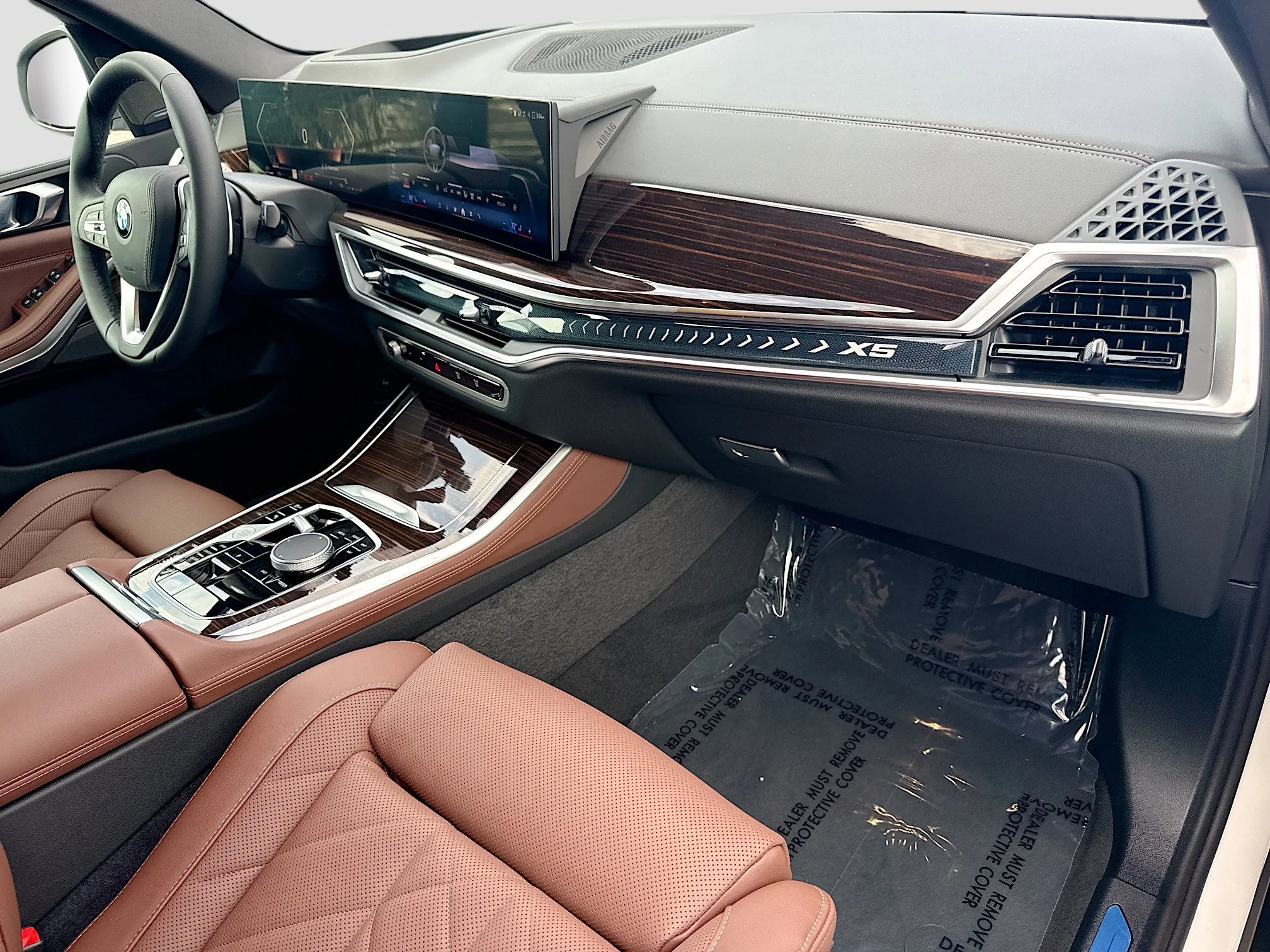 New 2026 Mineral White Metallic BMW sDrive40i image 14