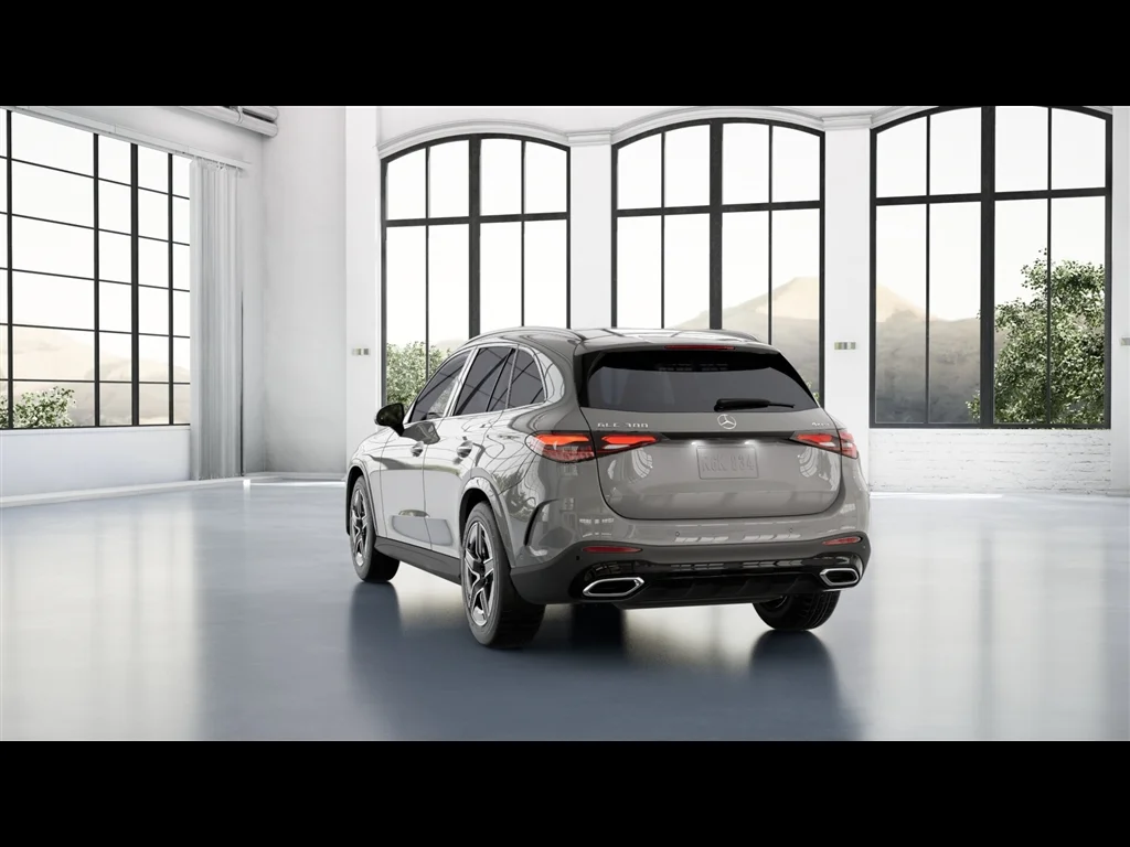 New 2026 Manufaktur Alpine Grey Mercedes-Benz GLC 300 4MATIC® image 22