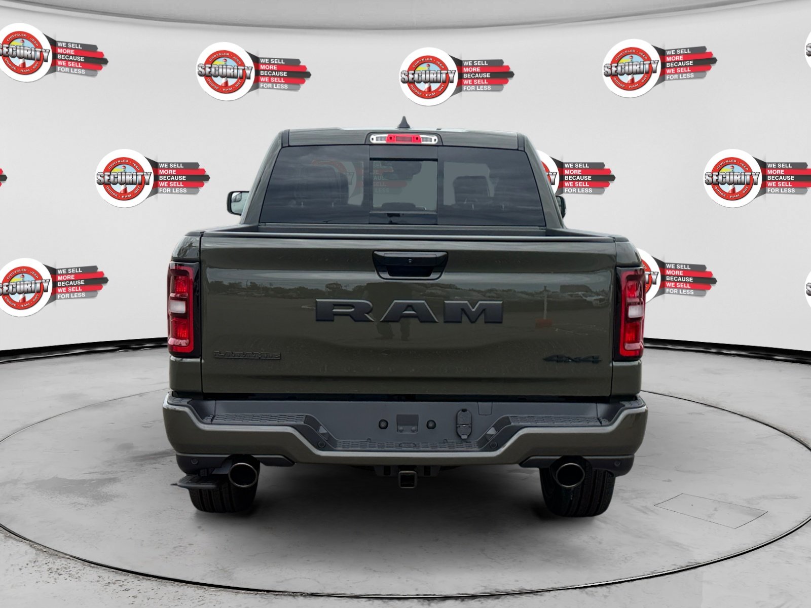 New 2026 Tank Exterior Paint RAM Laramie image 4