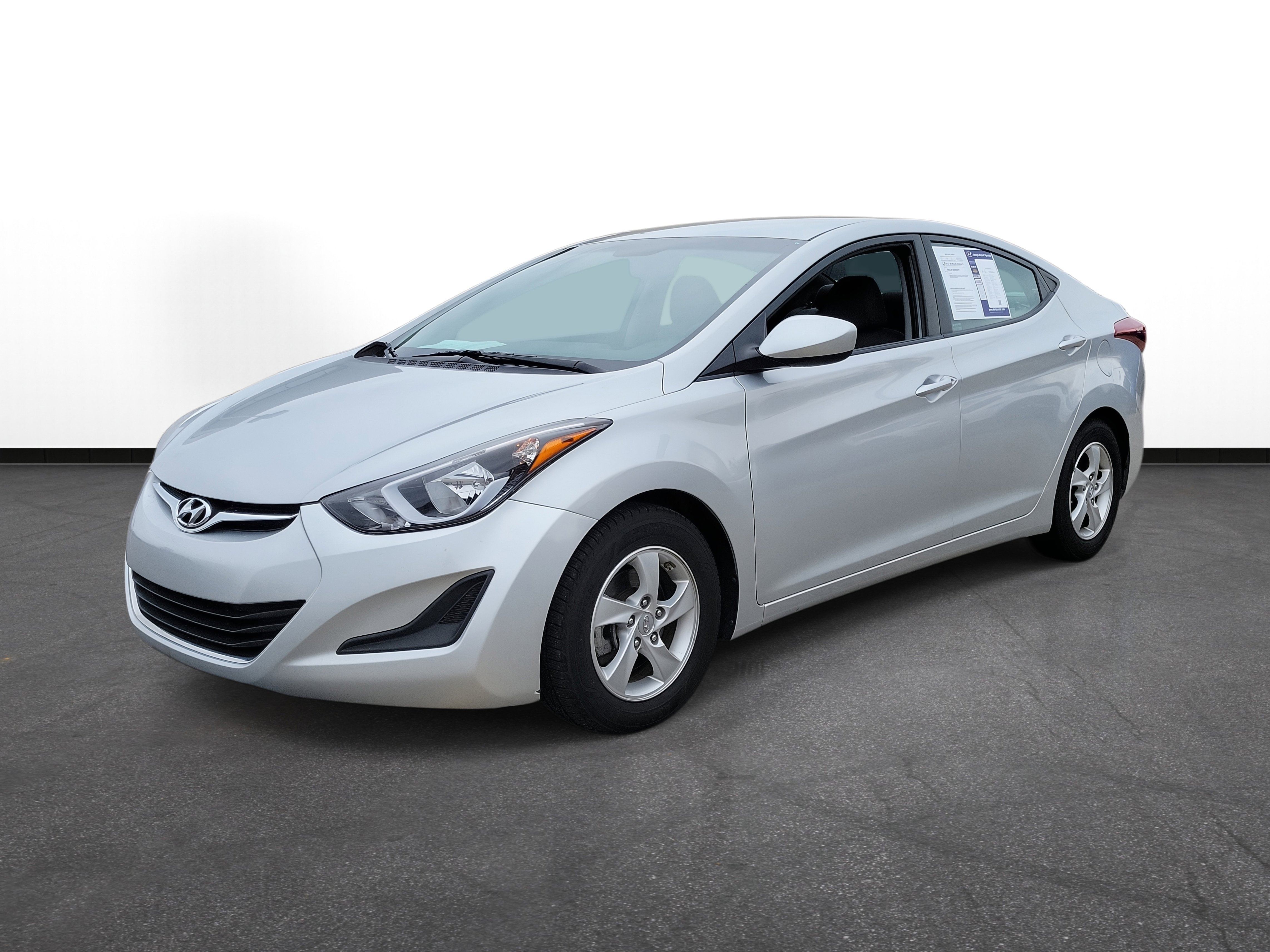 Used 2015 Hyundai Elantra SE with VIN KMHDH4AE5FU362446 for sale in Vandalia, OH