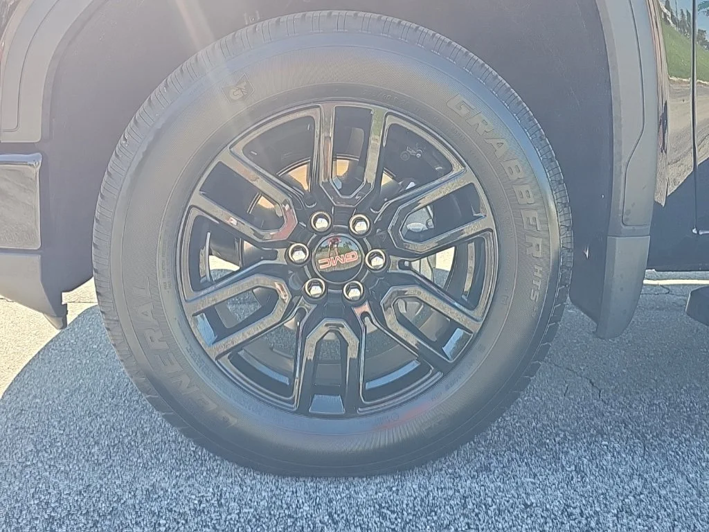 Used 2024 Black GMC Elevation image 11