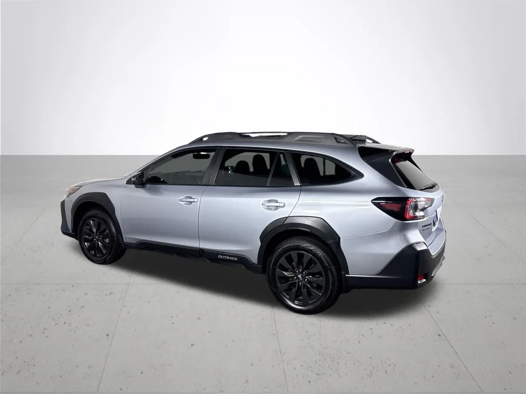 Used 2023 Silver Subaru Onyx Edition XT image 8