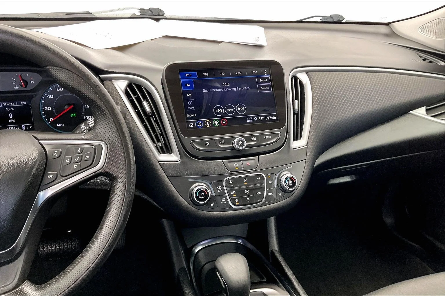 Used 2025 Summit White Chevrolet LT image 5