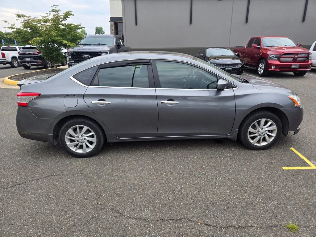 Used 2015 Gray Nissan SV image 8