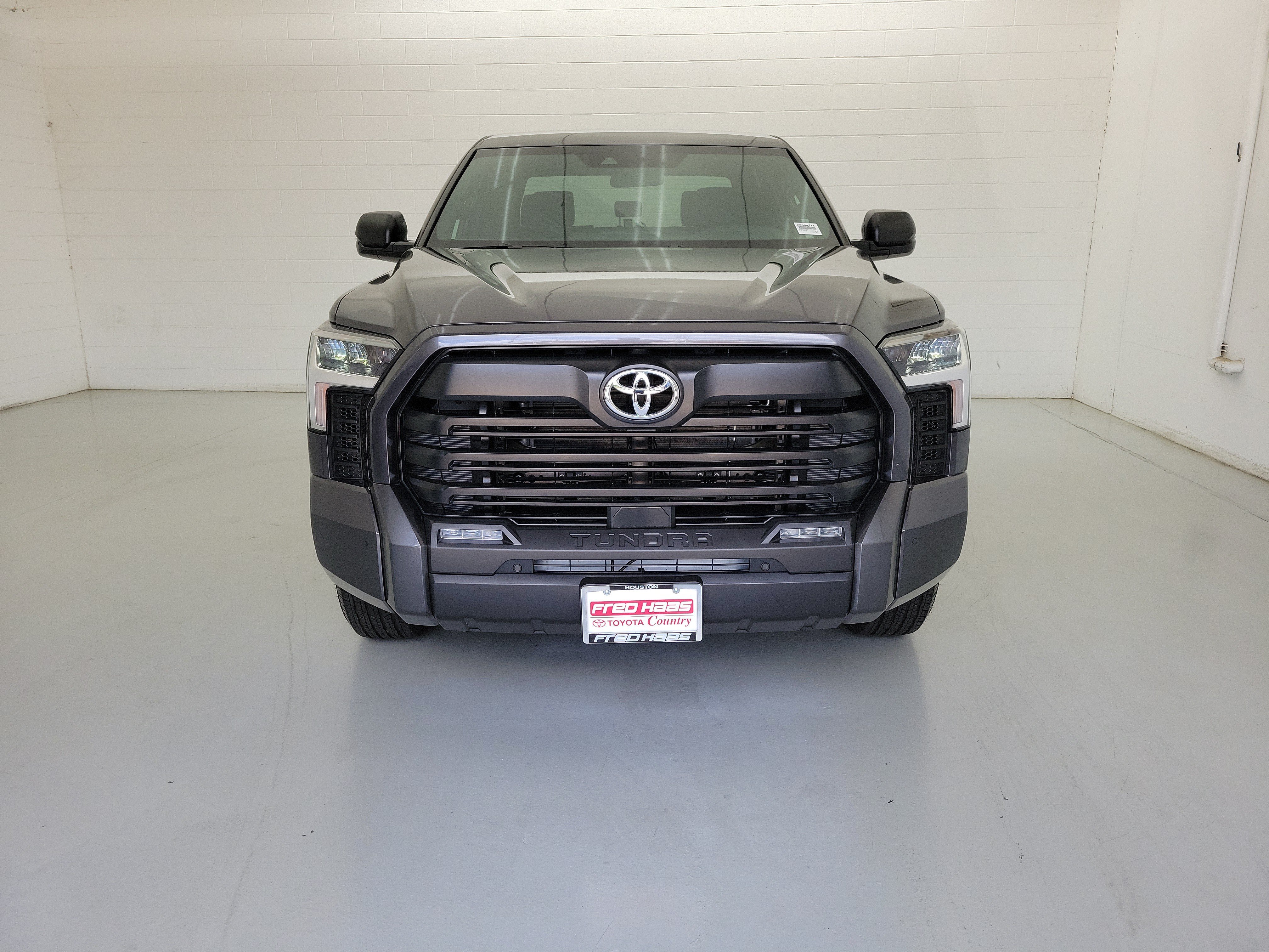 Used 2026 Magnetic Gray Metallic Toyota SR5 image 3