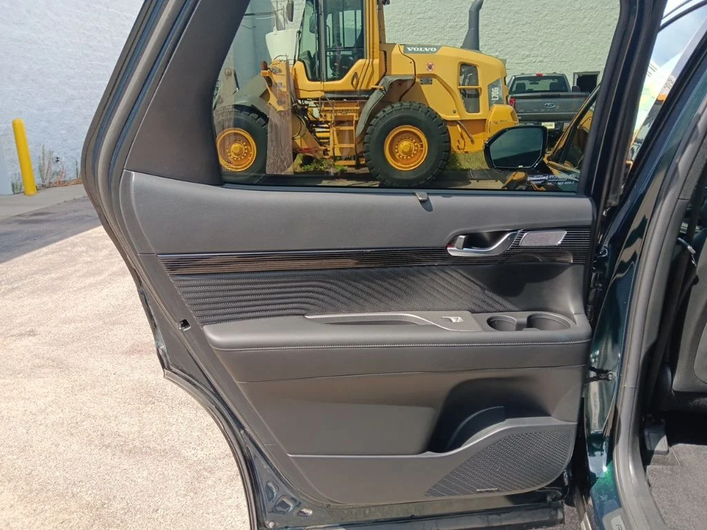 Used 2024 Robust Emerald Hyundai Calligraphy image 30