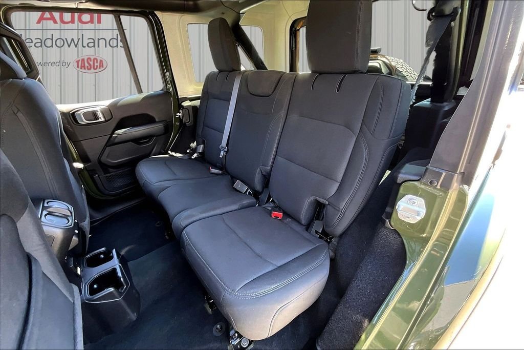 Used 2022 Green Jeep Unlimited Sahara image 22